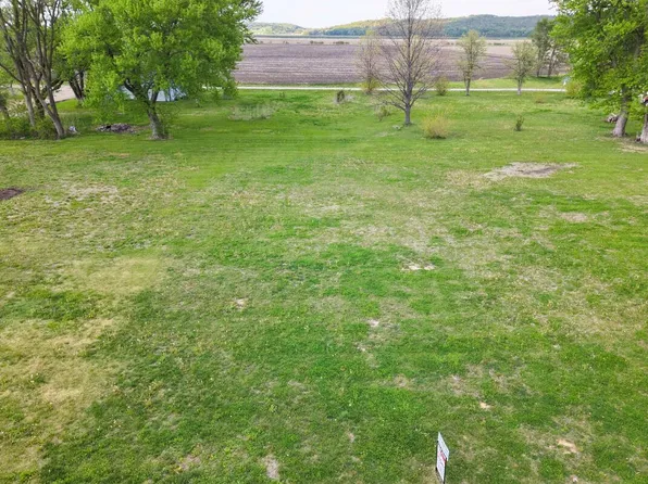 1103 Lincoln Ave, Pacific Junction, IA 51561