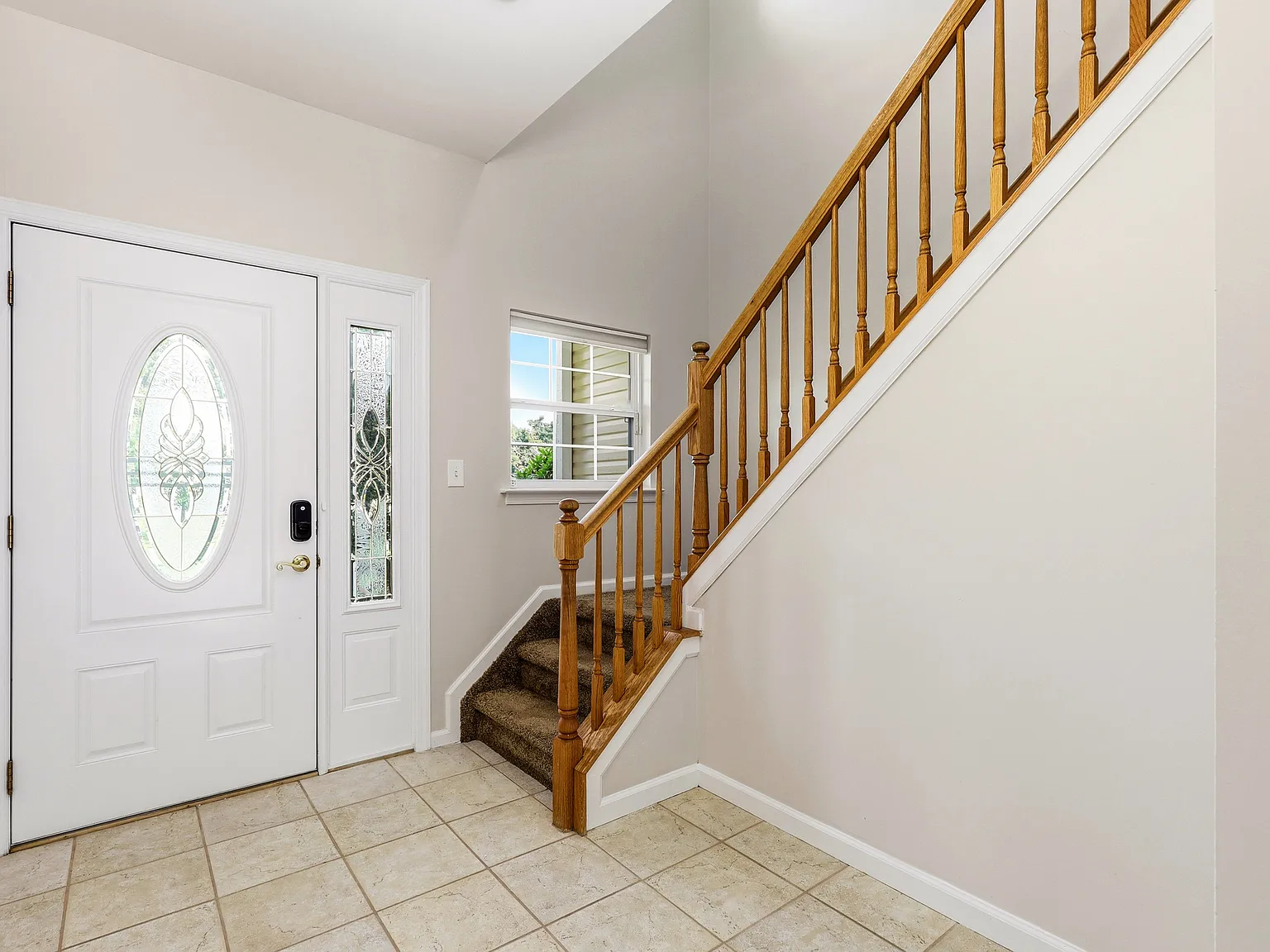 4 bed, 2293 sqft, $4,200 — Photo 3