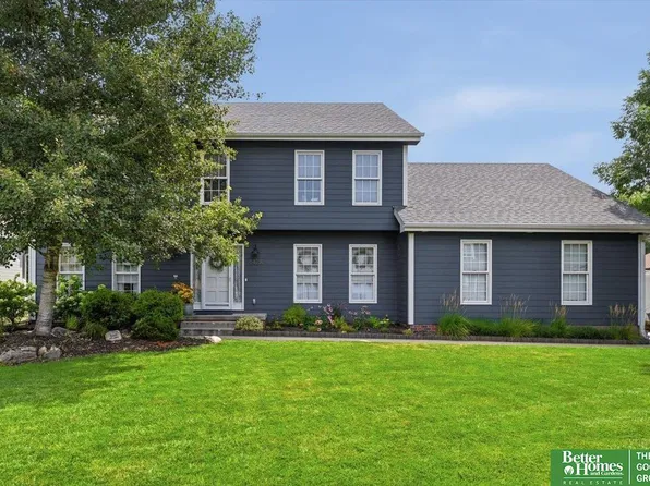 1423 S 218th St, Elkhorn, NE 68022
