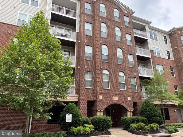 13724 Neil Armstrong Ave Unit 404, Herndon, VA 20171
