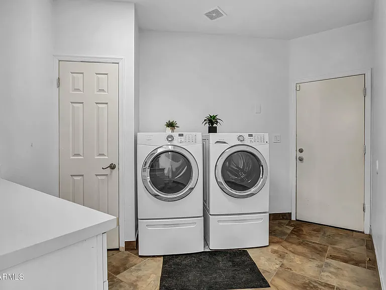 4618 W Park View Cir — Photo 24