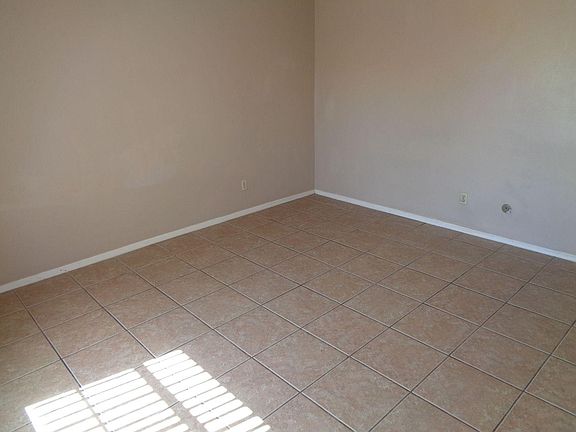 3rd image of 3709 McConnell Ave