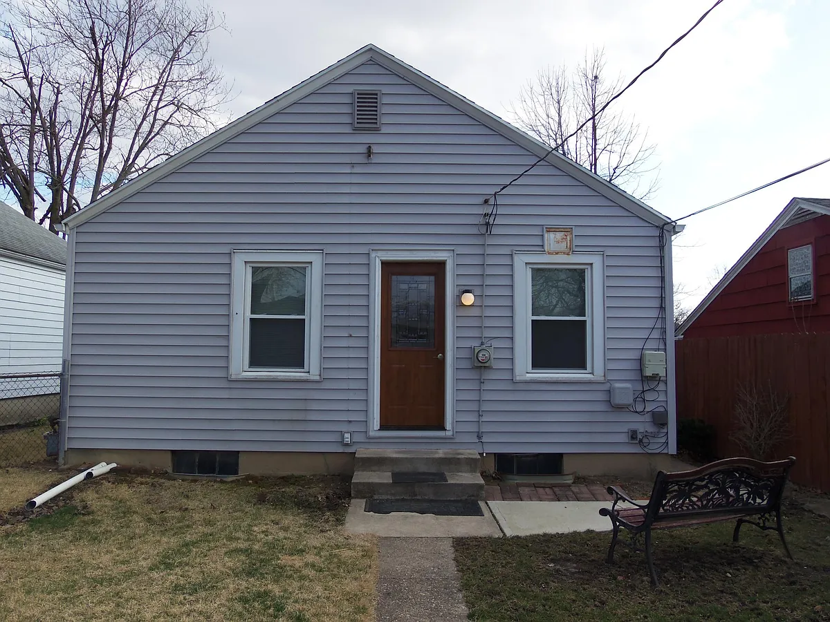 Building Photo - 2635 Dodge Ave