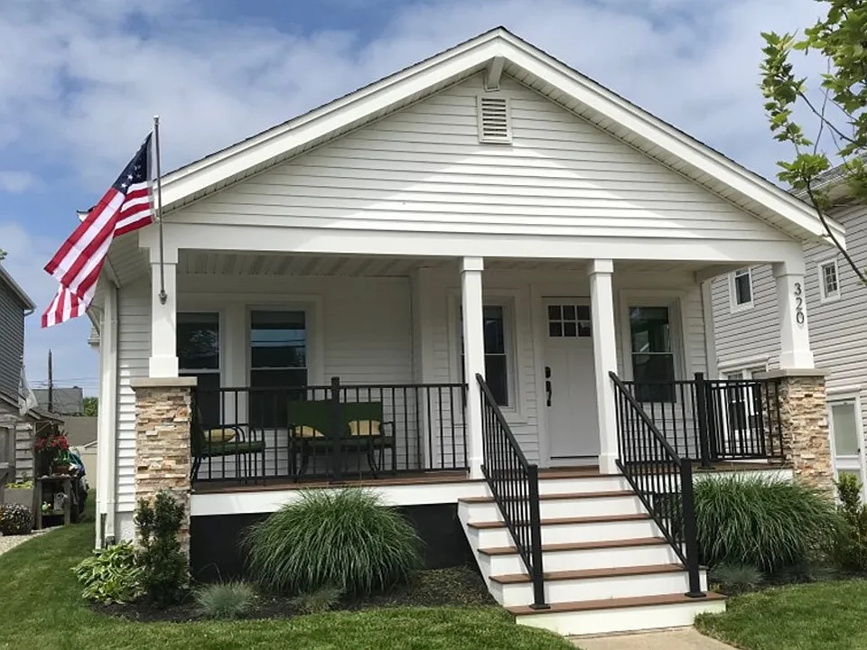 320 15th Ave