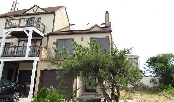 3rd image of 45 Beacon Ln