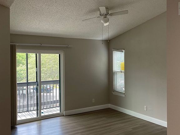 4th image of 3764 Idlebrook Cir APT 204