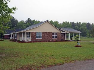3220 Raffield Ct, Dalzell, SC 29040