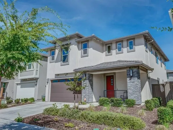 1671 Golden Cypress Way, Sacramento, CA 95834