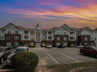 619 Eyam Hall Ln #110, Apex, NC 27502