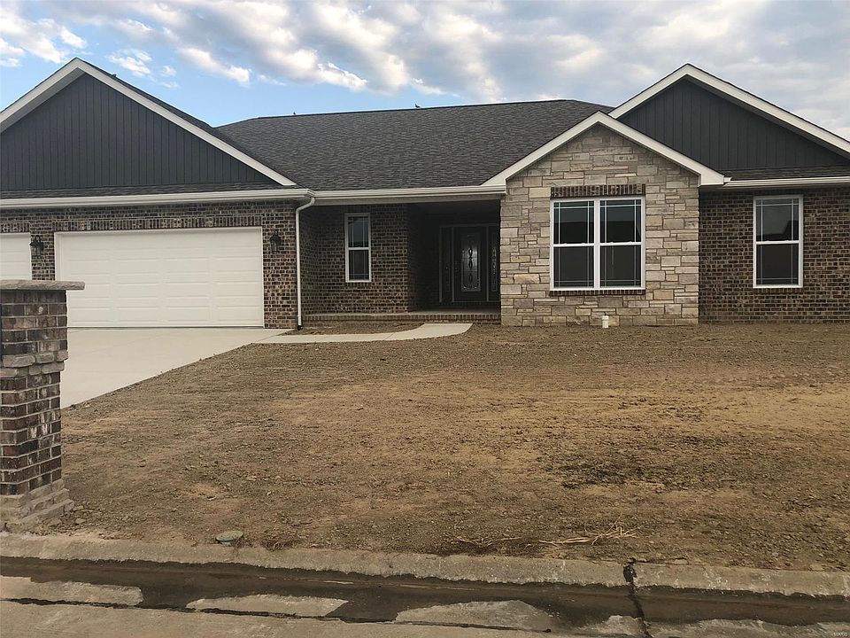 2nd image of 1008 Bach Dr