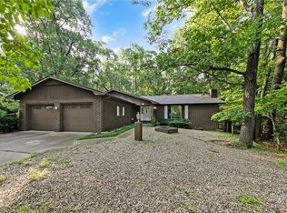 8 Merritt Ln, Bella Vista, AR 72714