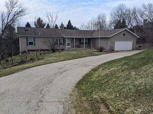 445 Grandview Cir, Adell, WI 53001