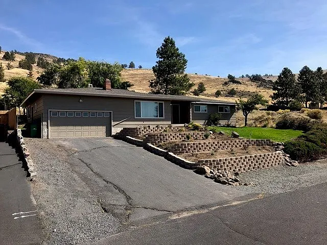 1125 Tamera Dr — Photo 1