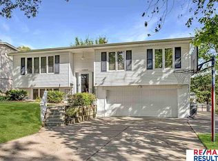 12862 Valley St, Omaha, NE 68144