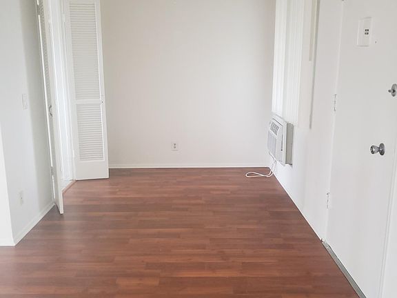 Den with A/C and Ceiling Fan
