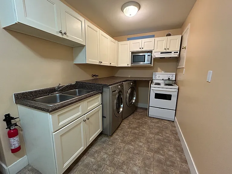 3562 W 42nd Ave #BASEMENT — Photo 6
