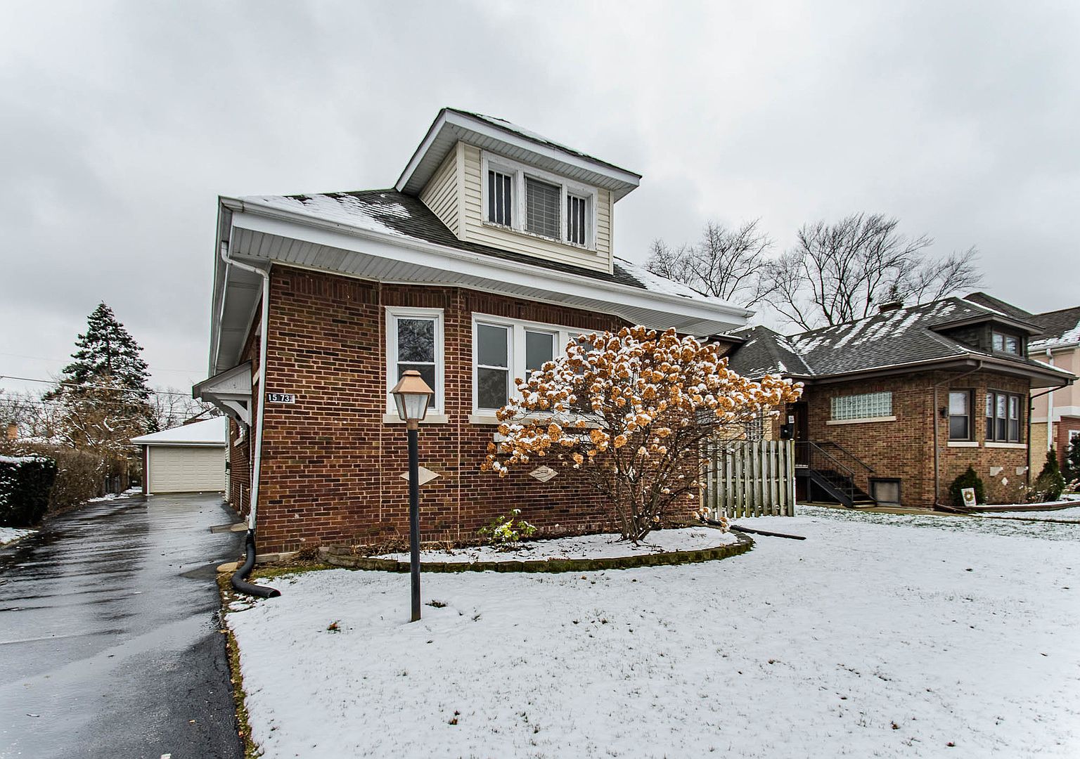 1573 Woodland Ave, Des Plaines, IL 60016 Zillow