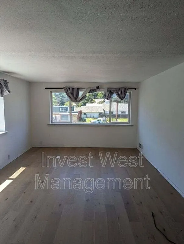 Studio, 1.0 bath, 400 sqft, $900 — Photo 4