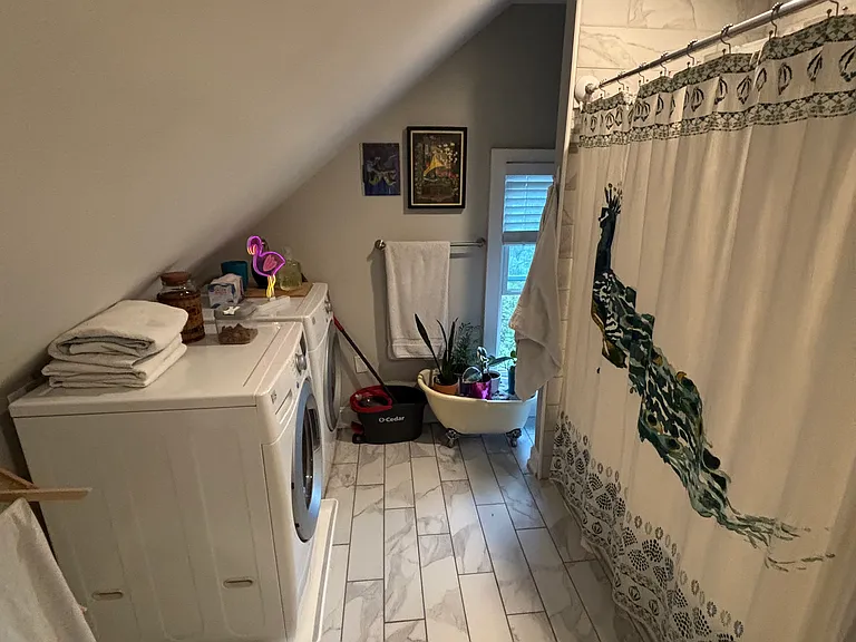 2374 Saint James Ave #3 — Photo 17