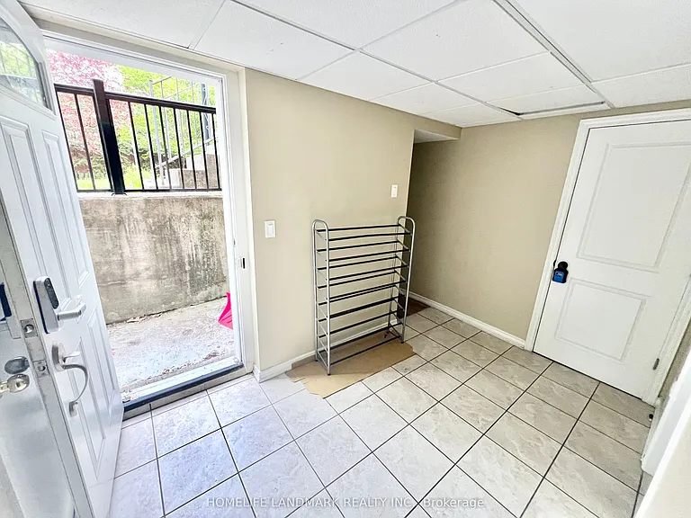 159 Cocksfield Ave — Photo 8