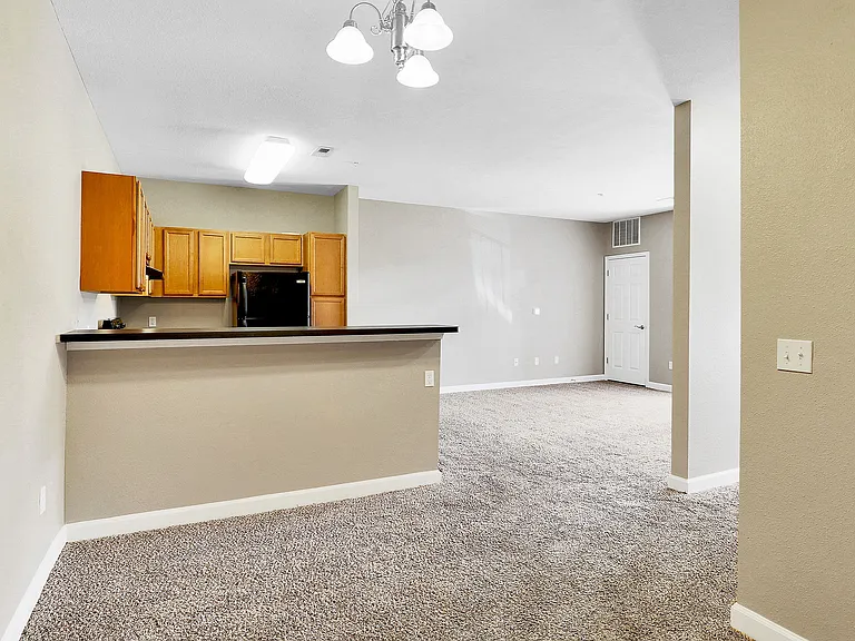 Mountain Ranch Apartments — Photo 16