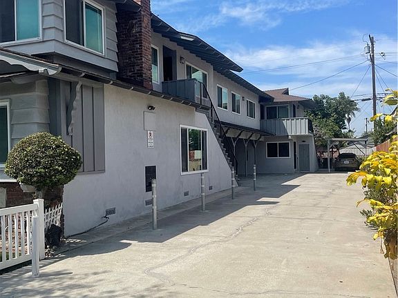 3rd image of 8981 Hildreth Ave