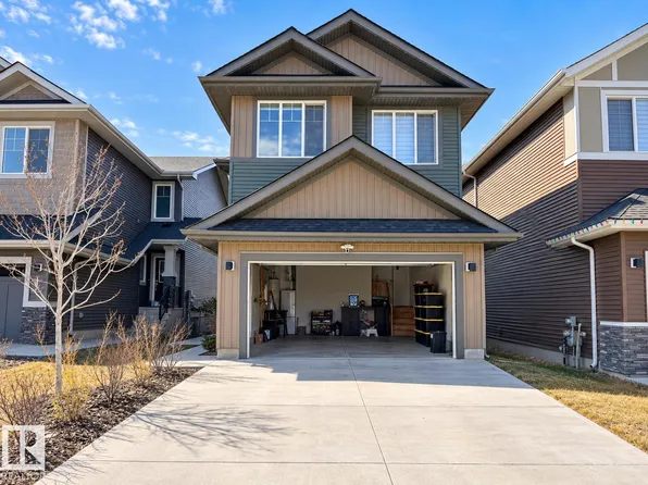 1565 Esaiw Pl NW, Edmonton, AB T6M 0E5