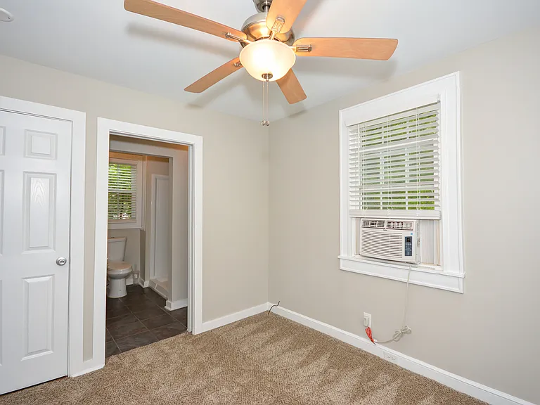 306 S Maple St — Photo 12