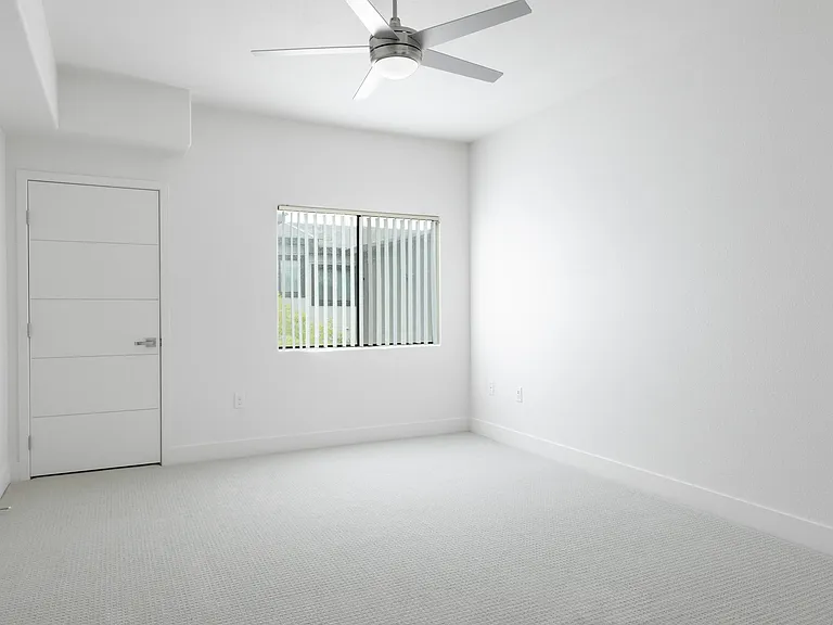 Union Apartments — Photo 17