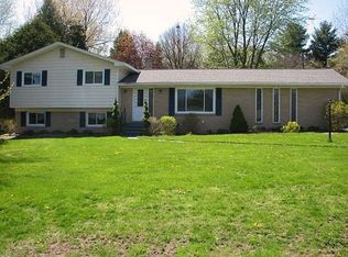 217 Nevada Ave, Rochester Hills, MI 48309