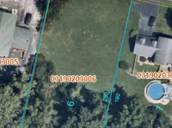 9150 Bunkum Rd, Fairview Heights, IL 62208