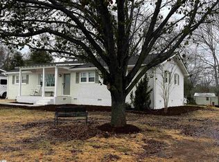 713 Cross Anchor Rd, Woodruff, SC 29388