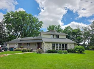 240 1st St SW, Elgin, MN 55932