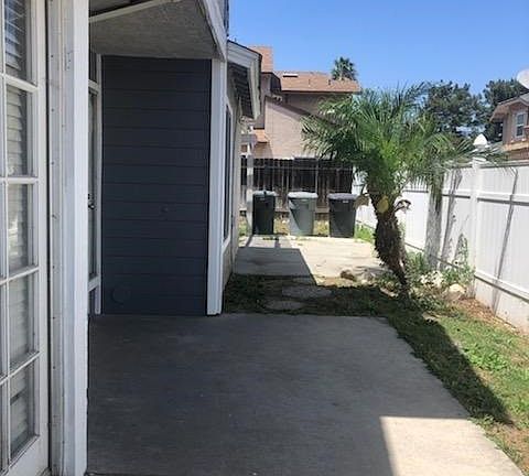 3rd image of 4548 Mesa Blvd