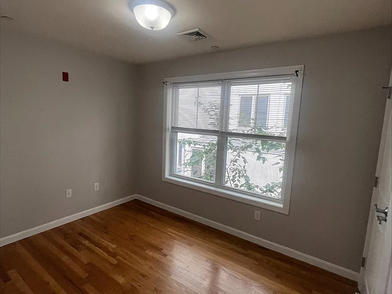 183 Washington Ave #202 — Photo 15