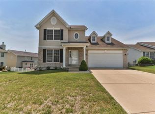 1108 Homefield Commons Dr, O'Fallon, MO 63366