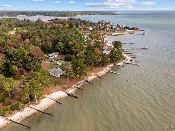 4th image of 202 Tabbs Cove Ln