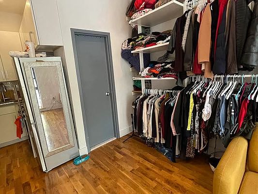 5th image of 446 Jefferson Ave #1E