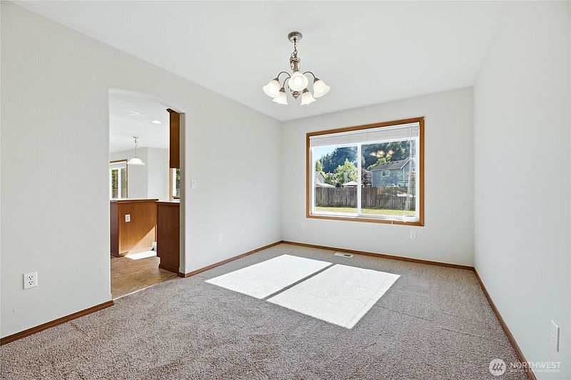 2nd image of 229 W Easton Avenue
