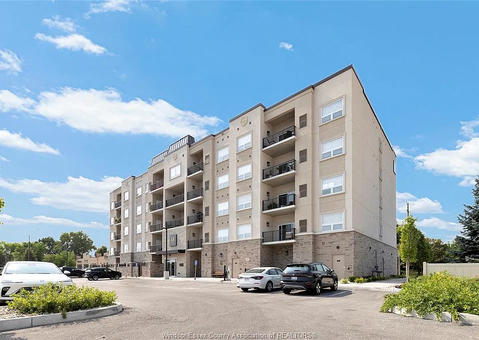 1740A Sprucewood Ave #502