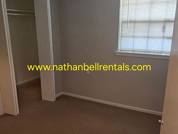 5th image of 1075 22nd St NE