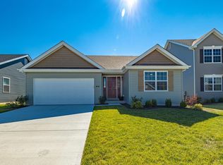 218 Charlestowne Place Dr, Saint Charles, MO 63301