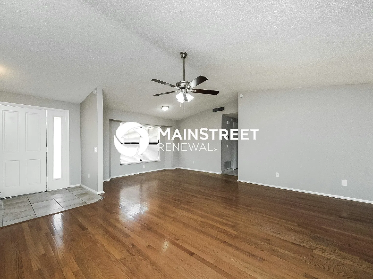 7702 Murcott Cir — Photo 3