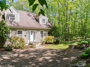 4 Kelly Cove Ln, Northport, ME 04849