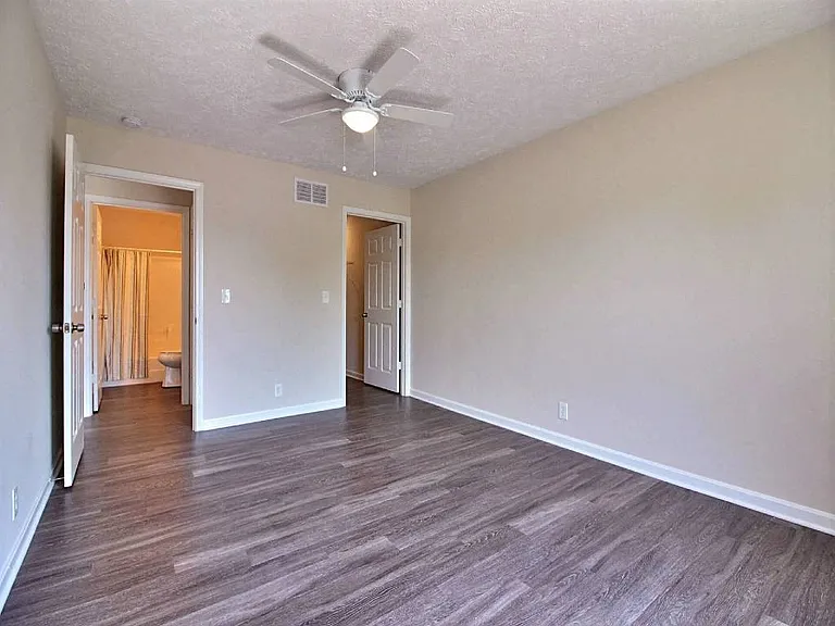 City Pointe — Photo 45