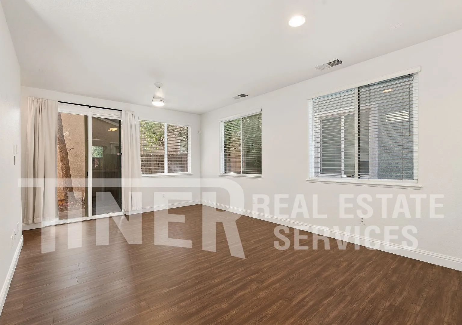 3731 Tice Creek Way - Tier 3 - Bright & Spacious Natomas Home — Photo 3