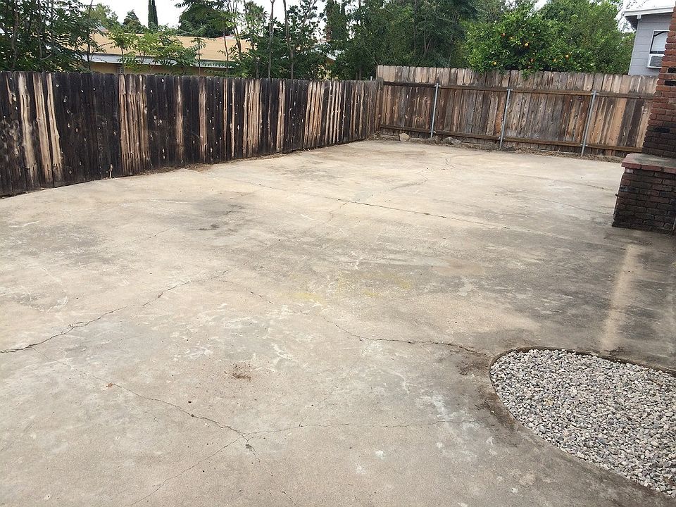 2nd image of 4965 Curry Dr