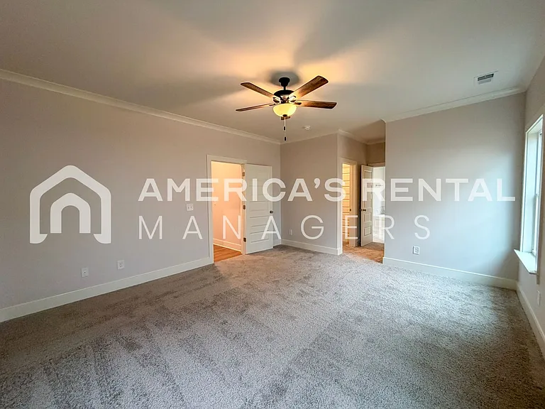 101 Townmoor Ln — Photo 27