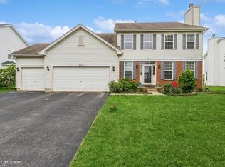 247 W Olmsted Ln, Round Lake, IL 60073