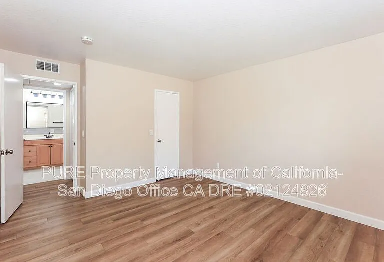 11317 Avenida De Los Lobos #E — Photo 11